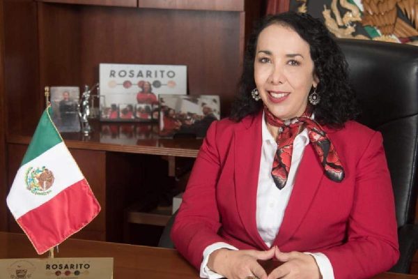 Hilda Araceli Brown Figueroa siendo presidenta municipal de Rosarito
