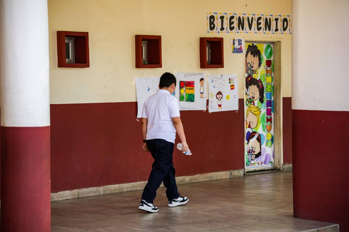 Los niños de la guerra: ir con miedo a la escuela en Culiacán