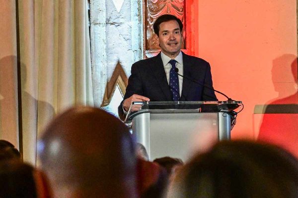 Marco Rubio visitará México para abordar migración y tráfico de drogas