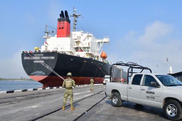 ¿Quiénes son las 14 personas que aparecen en la demanda de amparo junto a los hijos de AMLO?