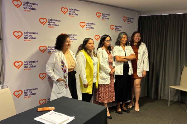 Mujeres médicas exigen eliminar el aborto de códigos penales