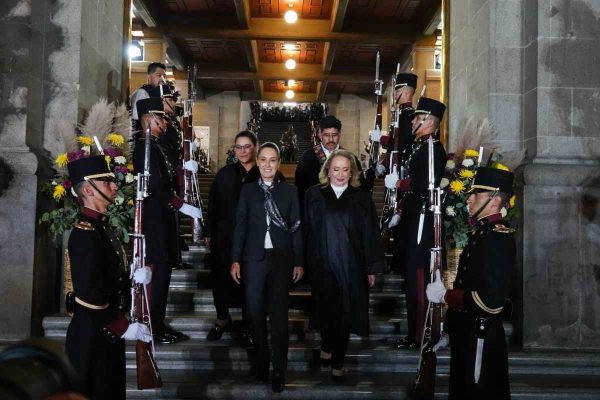 Poder Judicial oficializa austeridad: reduce salarios a ministros y jueces; se atenderán en ISSSTE