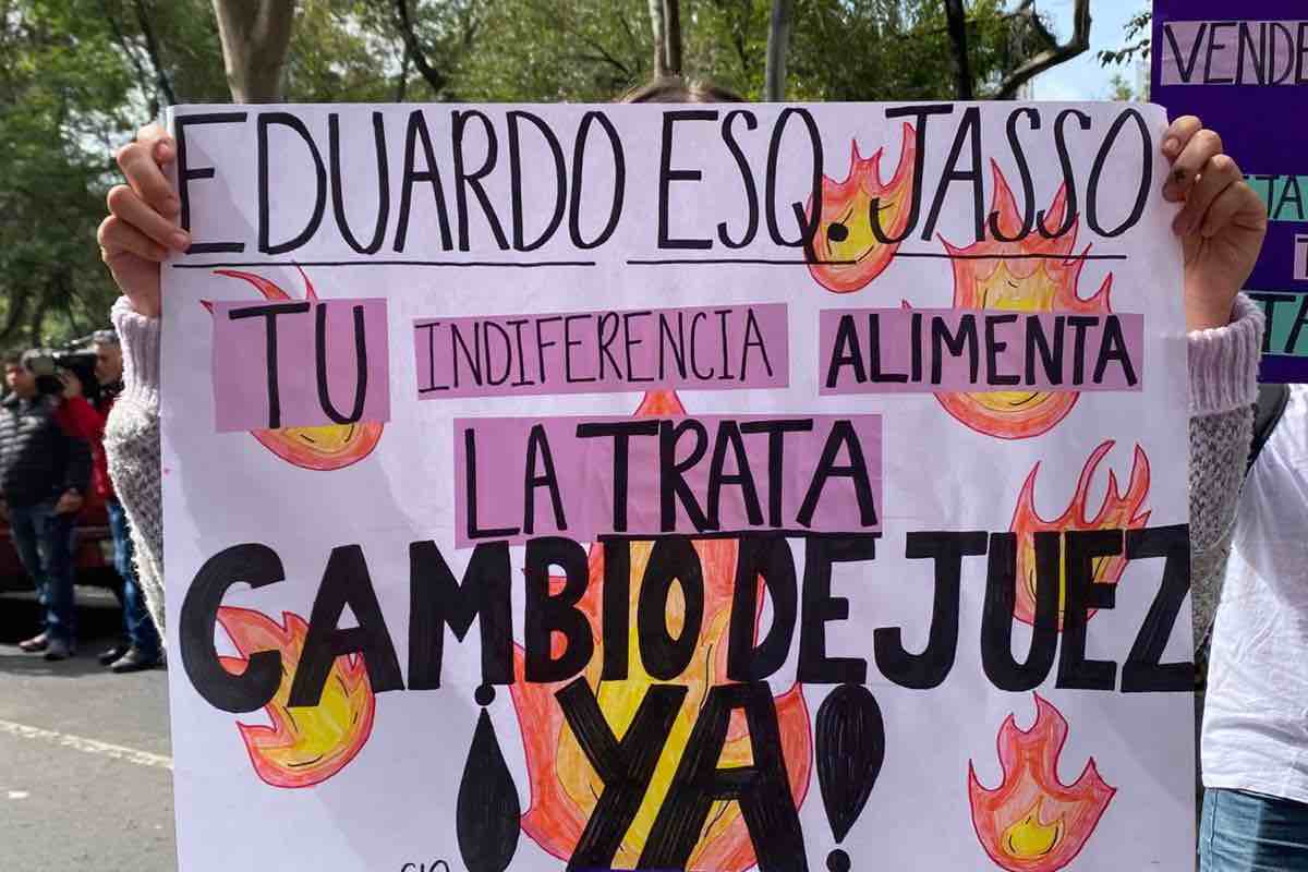 Protesta contra el juez Eduardo Esquivel Jasso