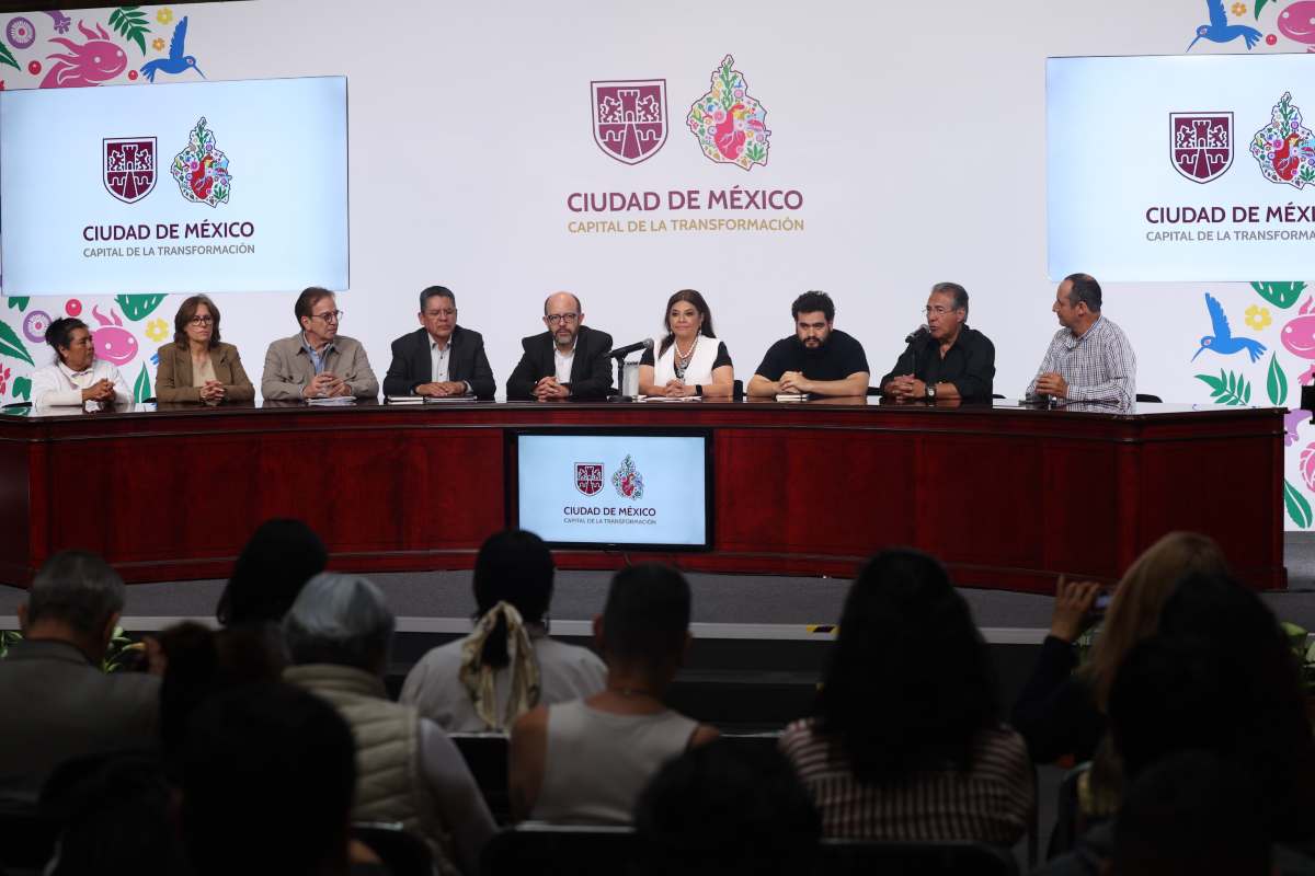 Reconstrucción de sismo 17 culminará 8 años después, Brugada firma acuerdo para dar 