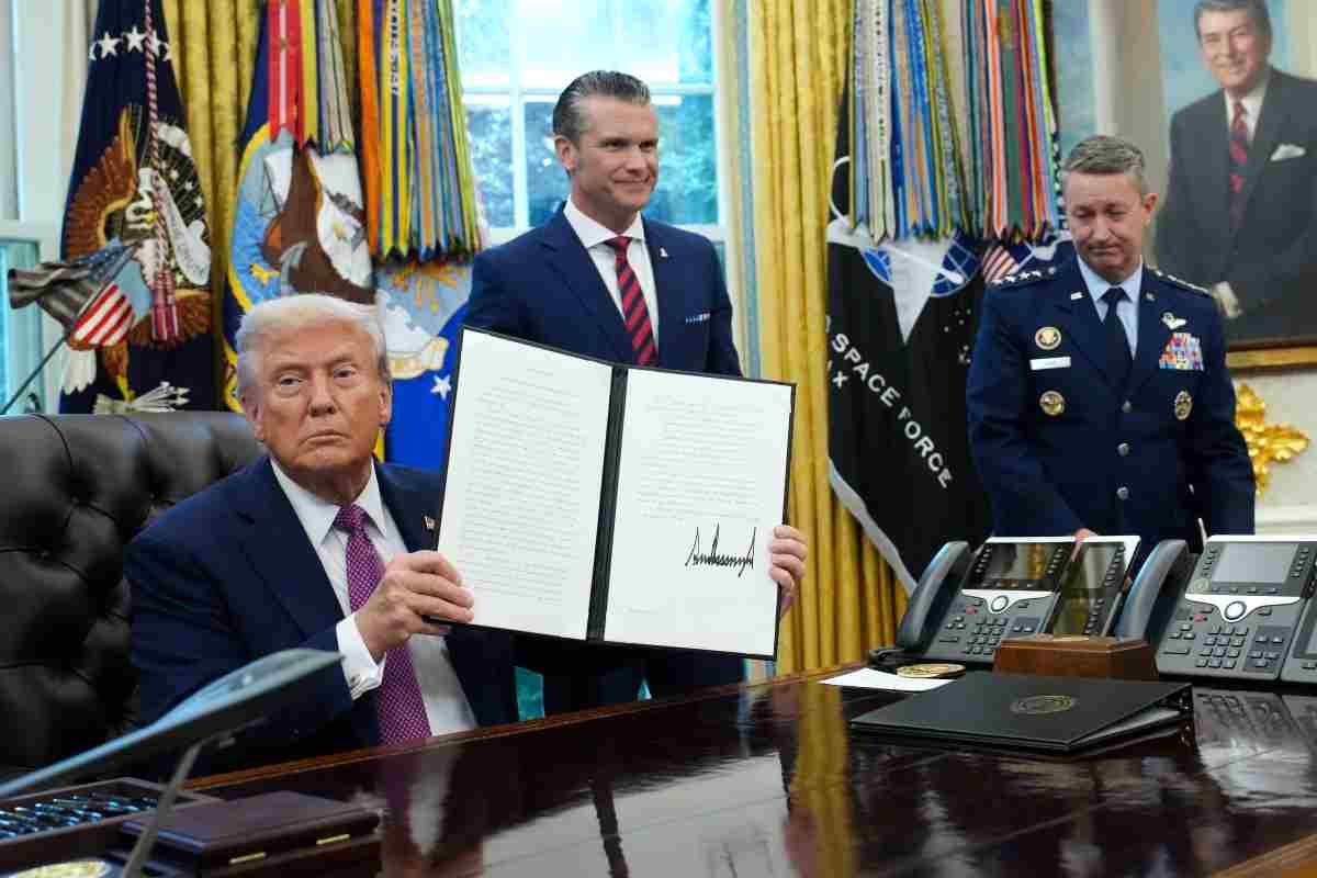 Trump Departamento de Guerra