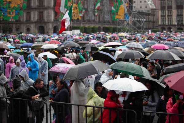 Zócalo de CDMX previo al Grito de Independencia