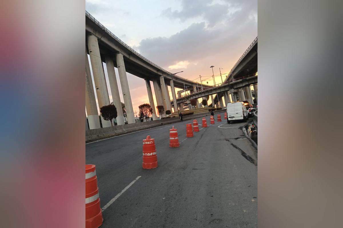 Se abre grieta de 1.5 metros de diámetro bajo el puente de la Concordia en Iztapalapa; autoridades dicen que es hundimiento