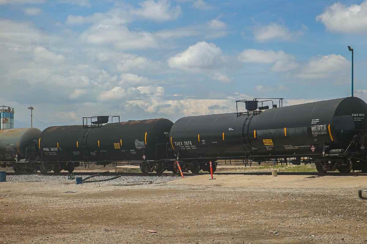 Un operativo reciente reveló la existencia de una red de huachicol que operaba en aduanas y puertos bajo control naval.