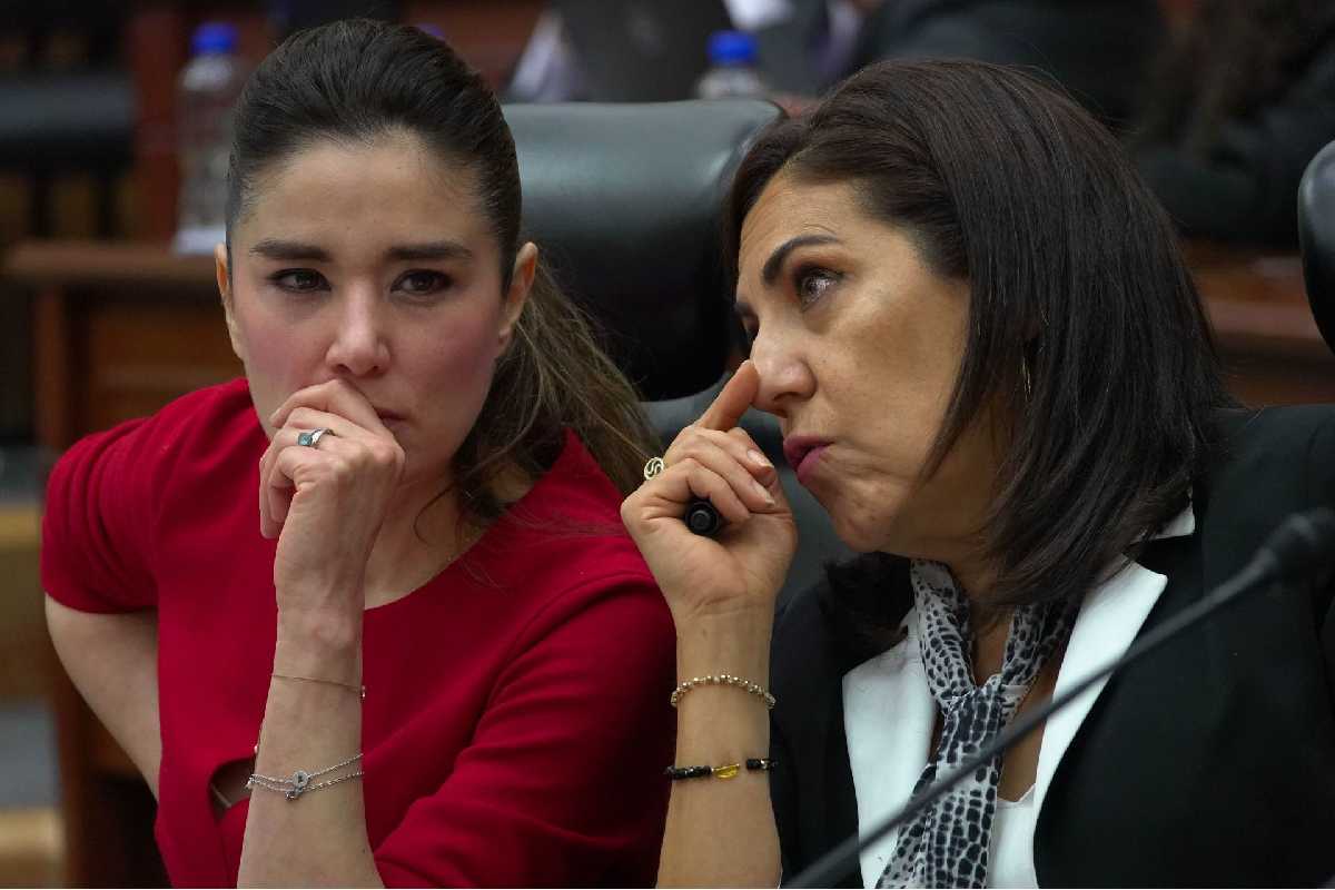 INE inicia procedimiento contra consejeras por posponer consulta de revocación de mandato de AMLO