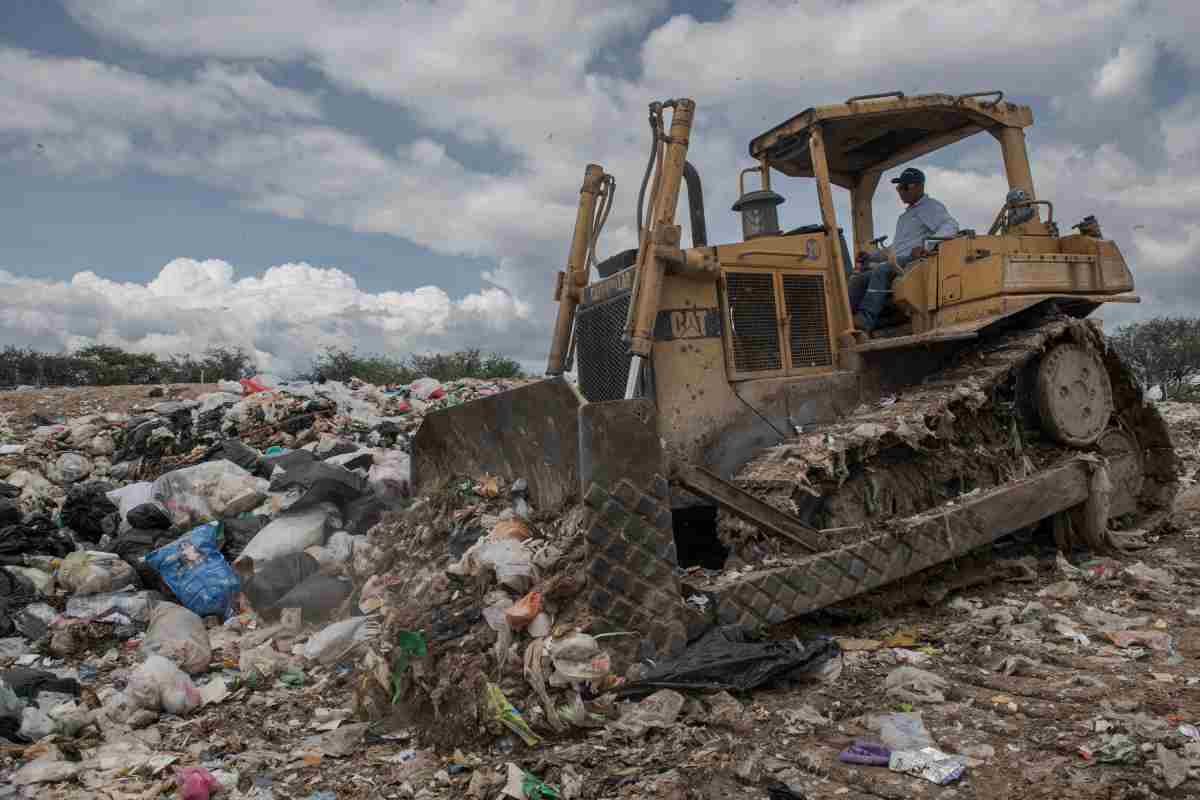 Expuestos a riesgos sanitarios y sin sueldo fijo, recicladores de Guanajuato se organizan para exigir derechos laborales