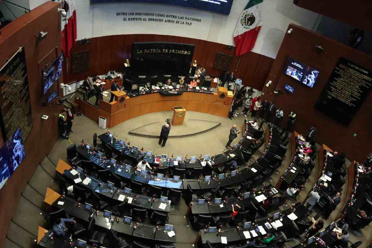 Senado recibe iniciativas presidenciales sobre reforma a la Ley de Amparo para agilizar juicios y otra sobre protección industrial