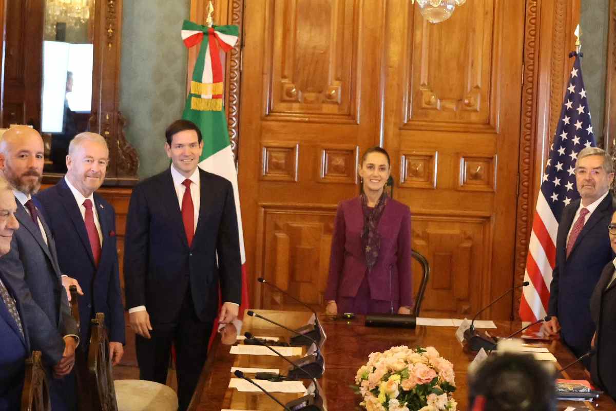 Embajador de EU destaca que Trump ha hablado con Sheinbaum “más que con cualquier otro líder”