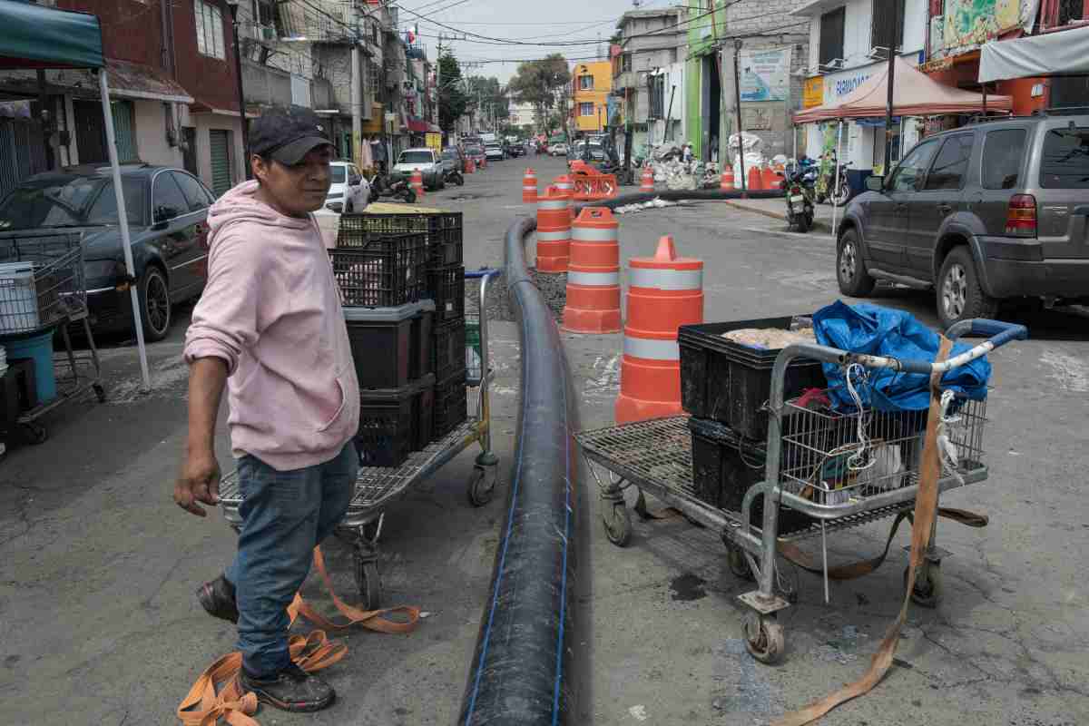 Socavón en colonia Porvenir Iztapalapa: vecinos temen perder sus casas o negocios; denuncian falta de información de autoridades
