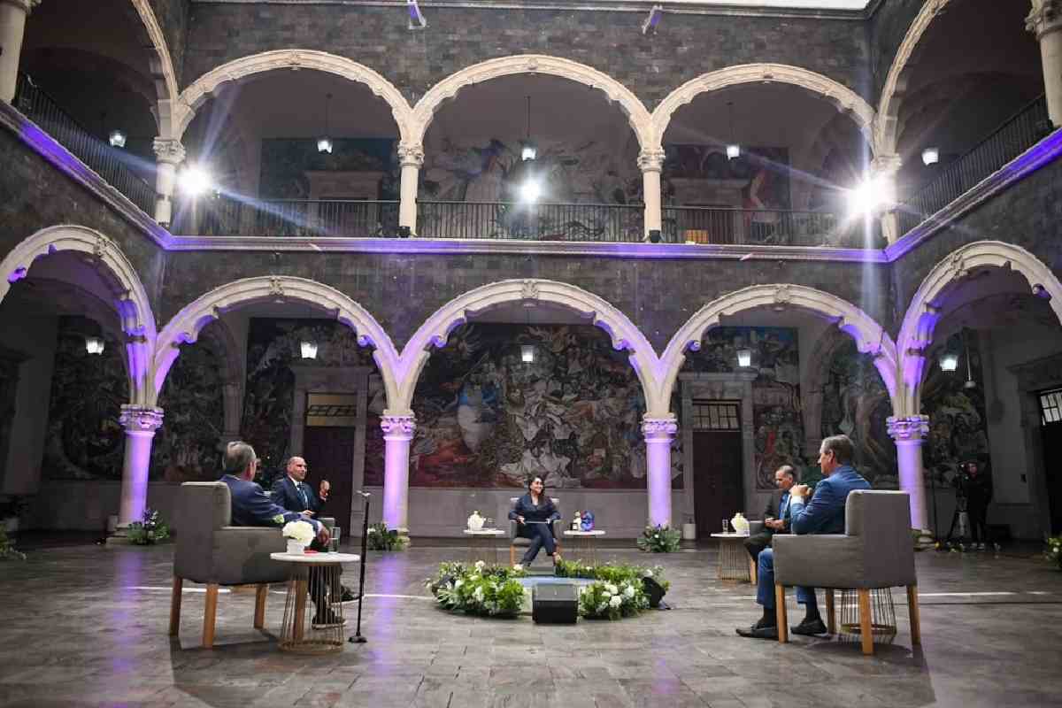 Tere Jiménez se reúne con gobernadores que le antecedieron; reflexionan sobre los avances en la entidad