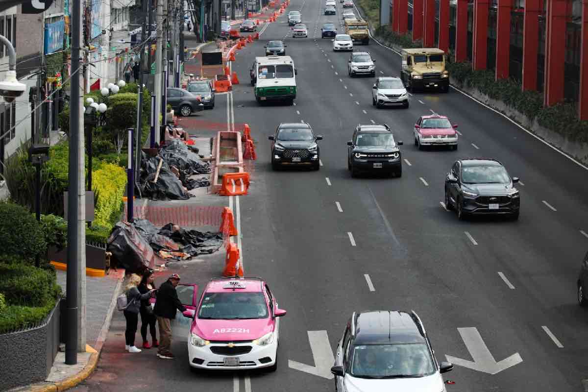 ¿Una_calzada_flotante_en Metro Chabacano?