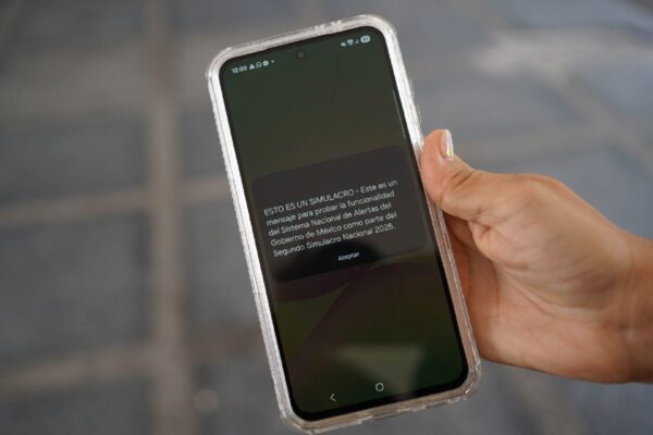 Alertamiento digital celular desastres naturales