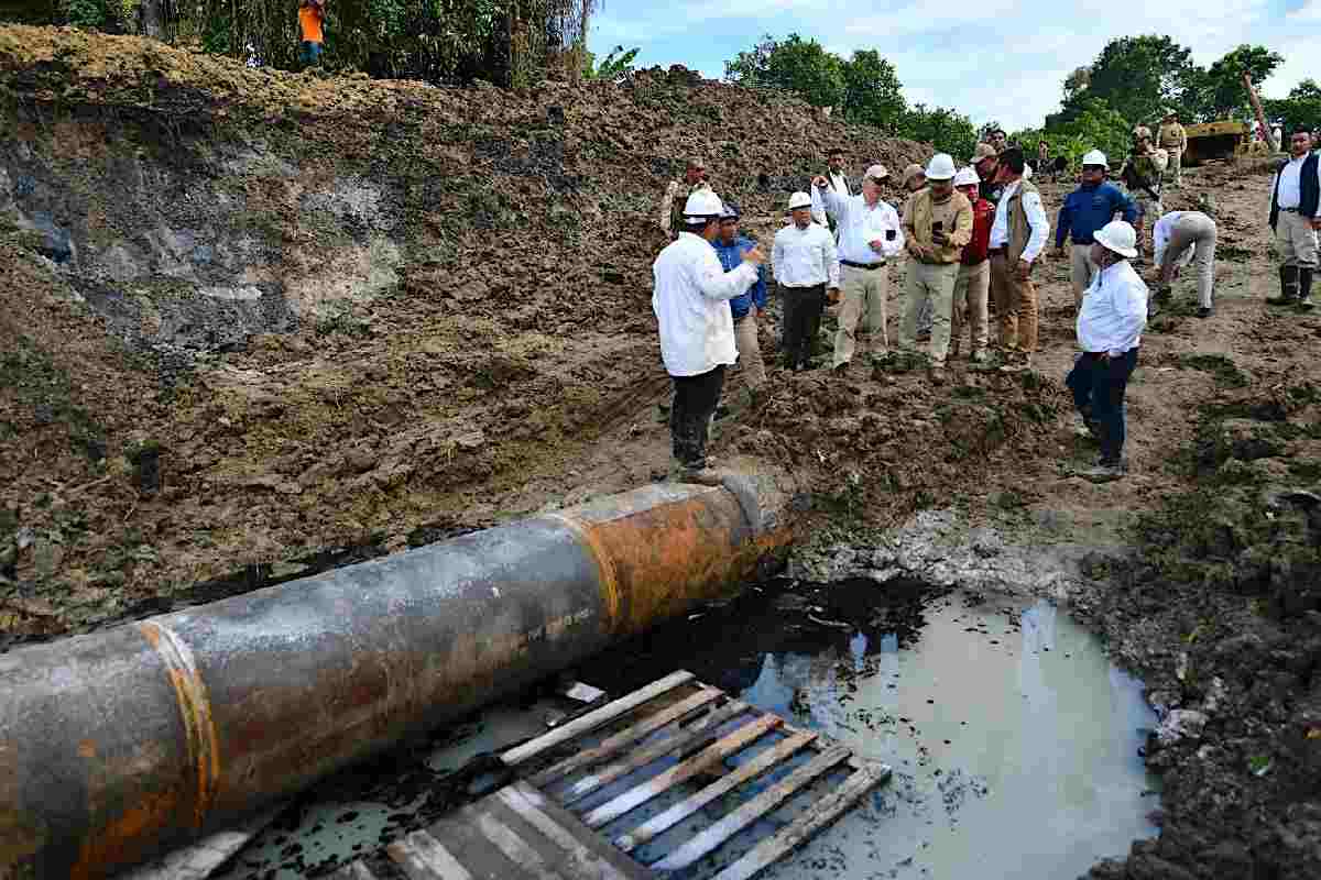 Así se ve el río Pantepec en Veracruz tras derrame de hidrocarburo; Pemex repara ducto