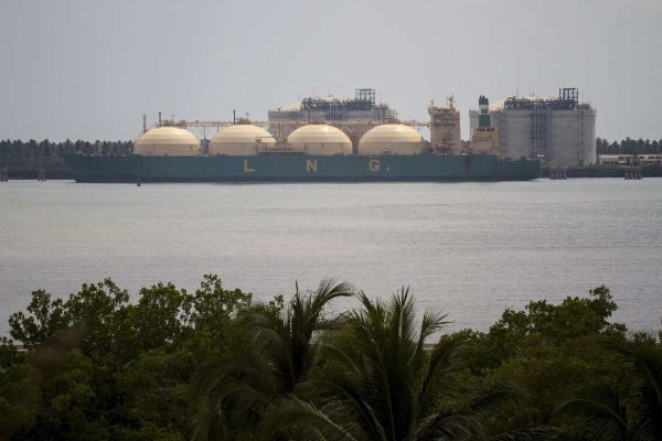 Buque de gas metanero