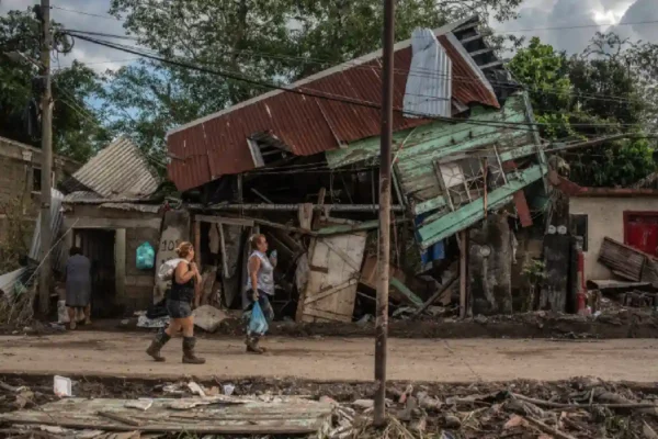 Caza destrozada inundaciones lluvias
