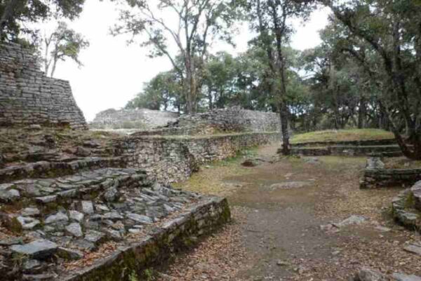 Cierran zonas arqueológicas de Tancama, Ranas y Toluquilla, en Querétaro, por daños en caminos tras lluvias