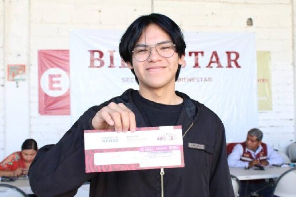 Cuándo pagan beca benito juarez y jovenes escribiendo el futuro