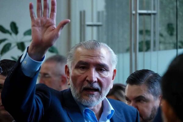 Denuncian a Adán Augusto