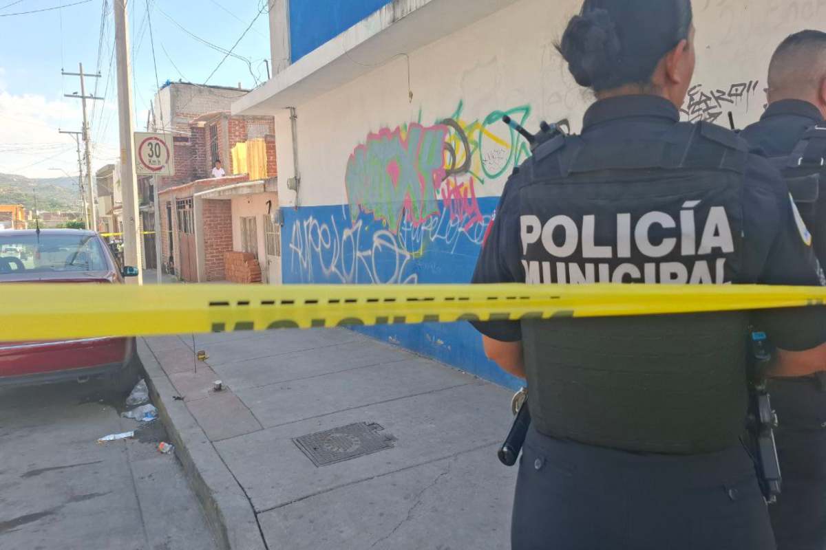 Dos personas mueren tras ser arrolladas por camioneta en campo de futbol en Dolores Hidalgo