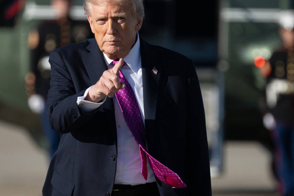 EU retira ayuda a Colombia: Trump llama “narcotraficante” a Petro; “grosero e ignorante”, le responde