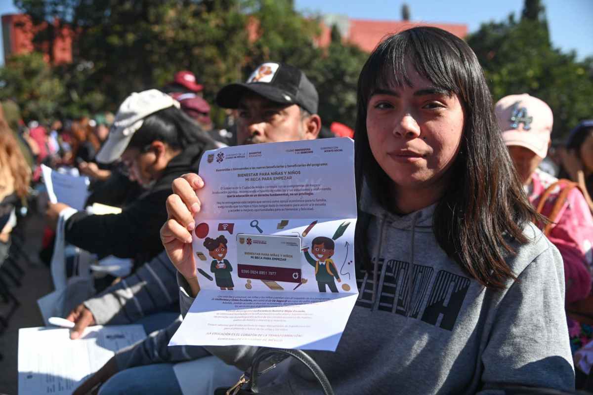 En estas fechas darán Beca Rita Cetina a familias con alumnos en preescolar, primaria y secundaria 