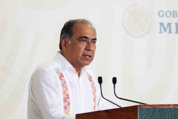 Héctor Astudillo visa EU