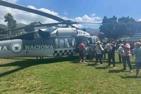Hidalgo adelanta programas sociales en municipios afectados por lluvias; continúa suspensión de clases