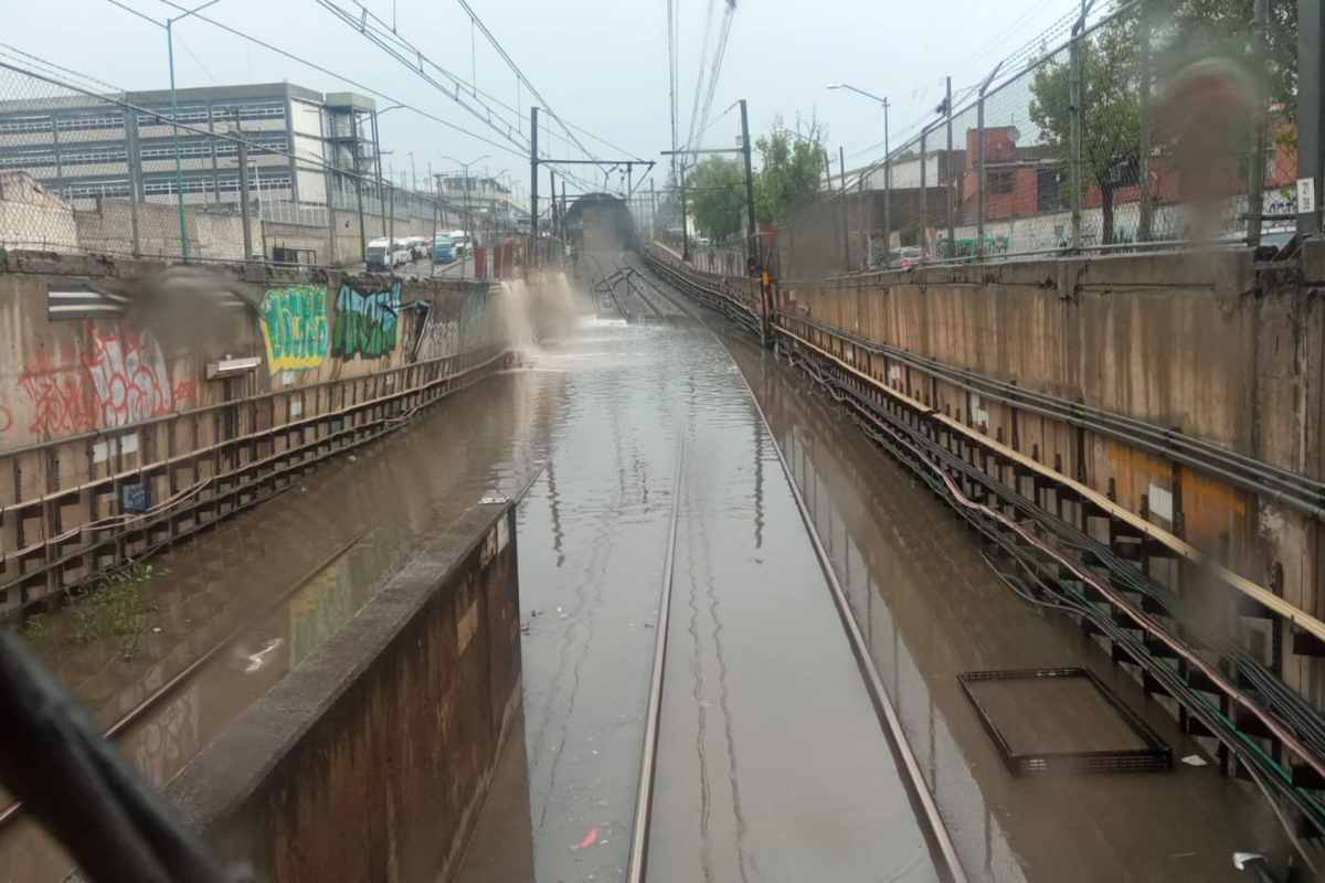 Línea A del Metro suspende servicio por lluvias; cierran cinco estaciones por inundaciones