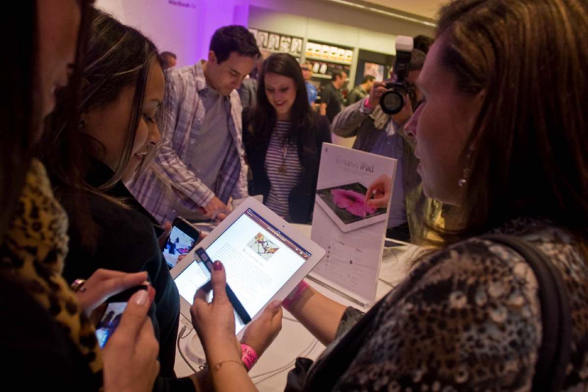Los libros, a Tiktok, Instagram, Facebook- el Senado aprueba fomentar la lectura con influencers_2
