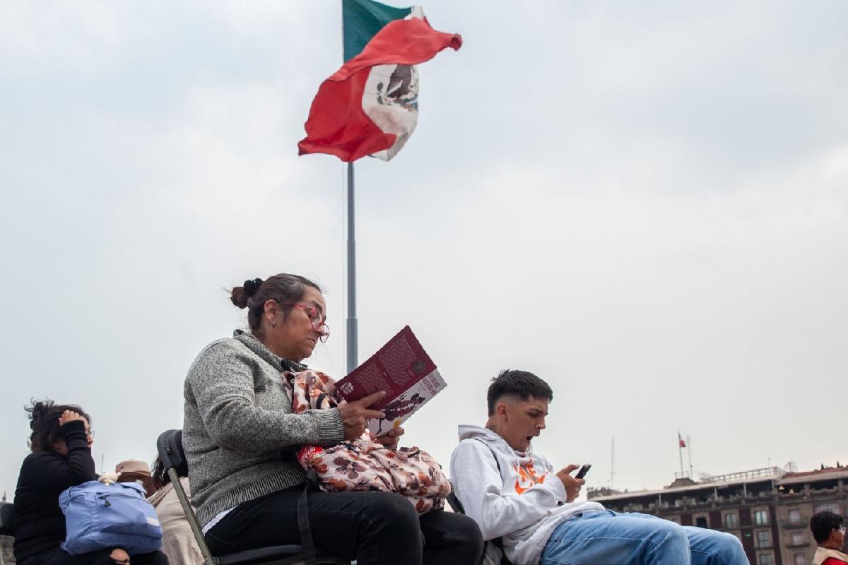 Los libros, a Tiktok, Instagram, Facebook- el Senado aprueba fomentar la lectura con influencers_4
