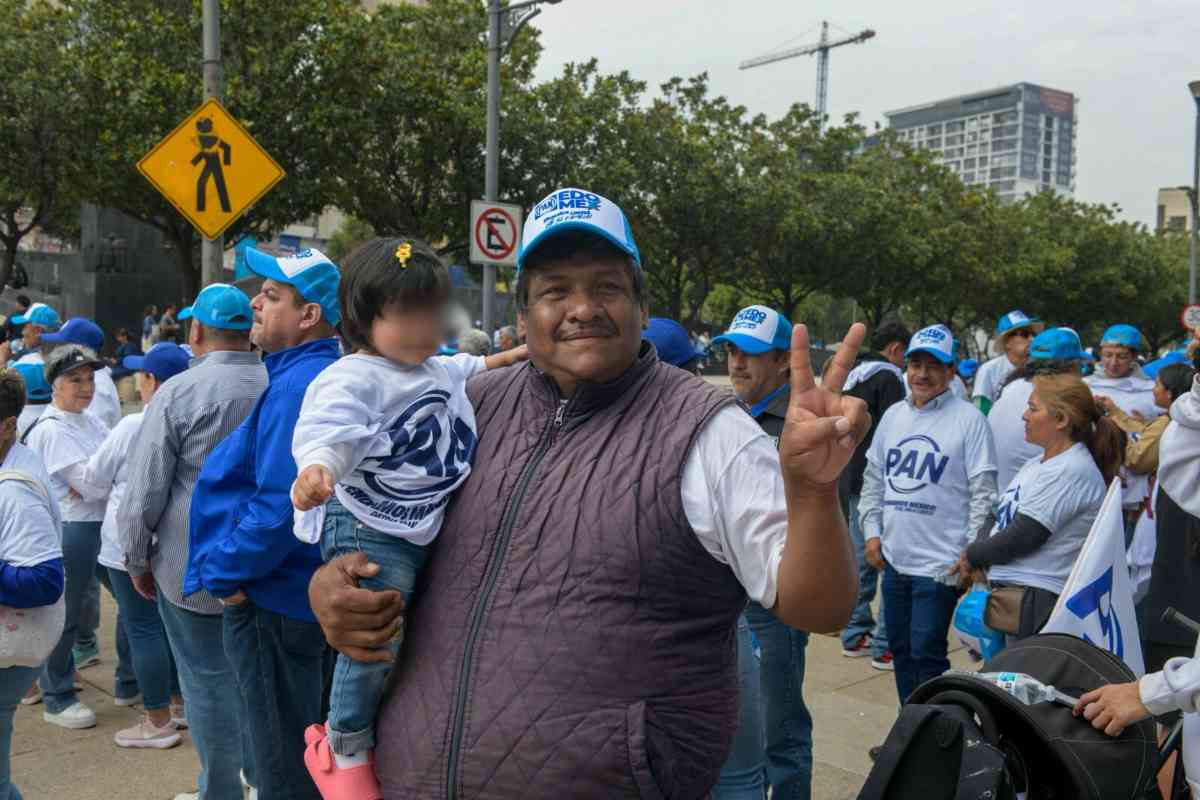 Militantes de Acción Nacional se congregan en CDMX para relanzamiento del partido