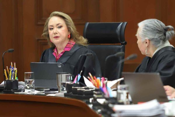Ministra Yasmín Esquivel