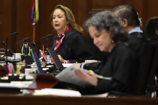 Ministra Yasmín Esquivel