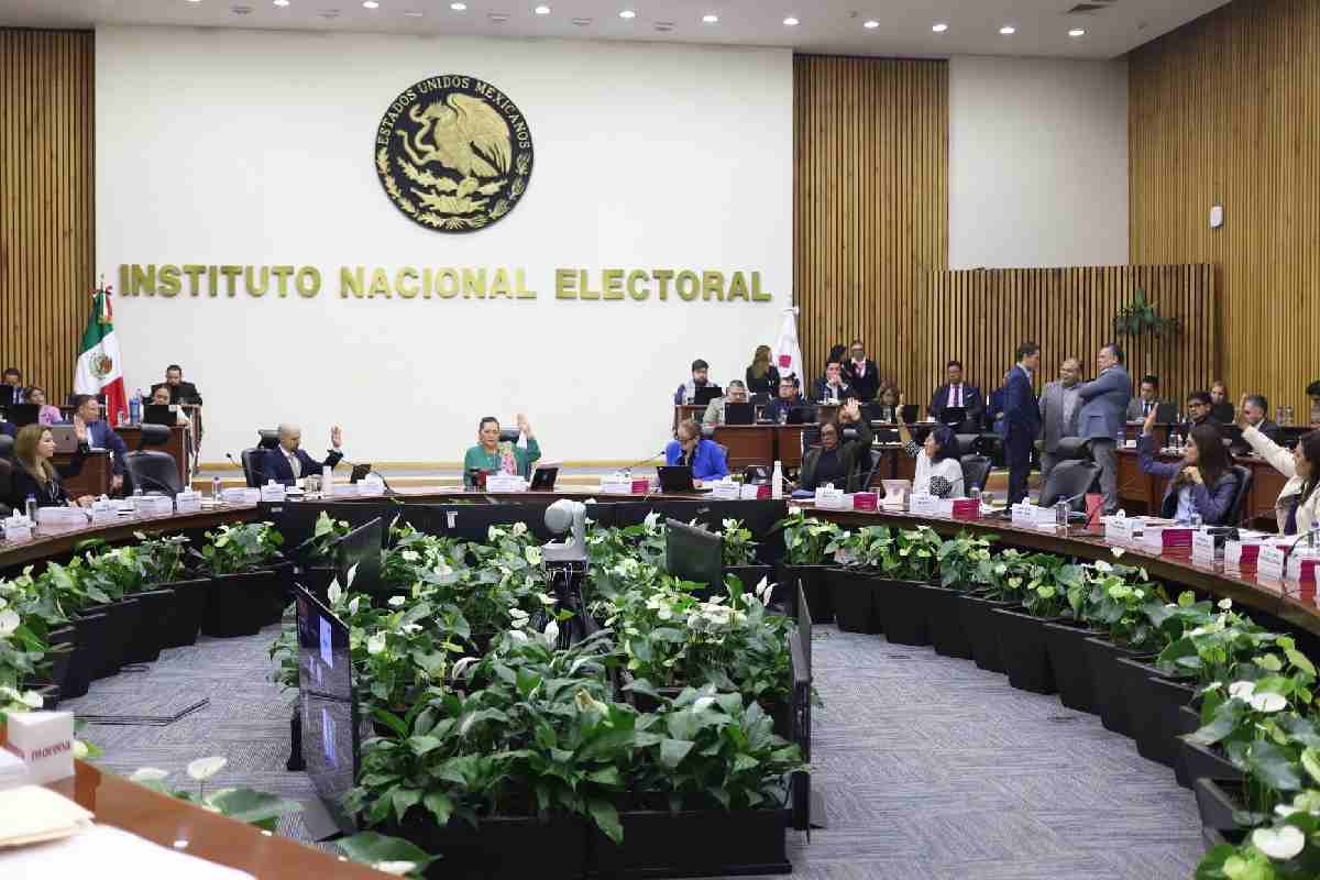 Preocupa al INE que aumenten las investigaciones contra consejeros, tras resolución del Tribunal Electoral