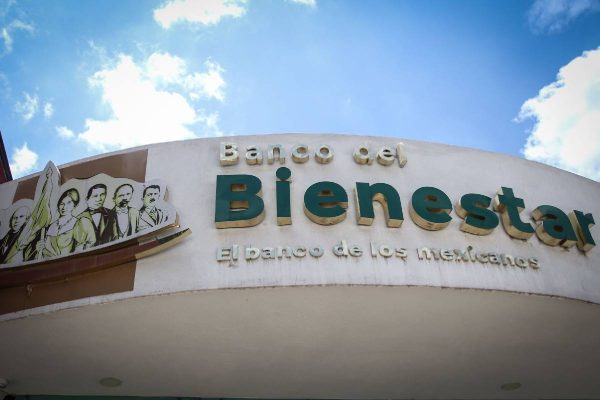 Puedes retirar las becas benito juárez en el banco del bienestar