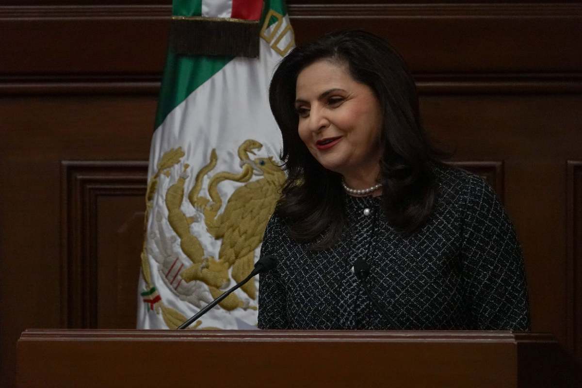 Suena salsa de Marc Anthony en la Corte en lugar del Himno Nacional