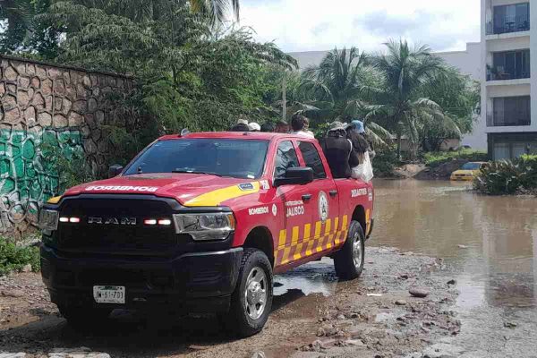 Tormenta Priscilla deja inundaciones, deslaves, suspensión de clases y dos muertos en Hidalgo; siguen las lluvias