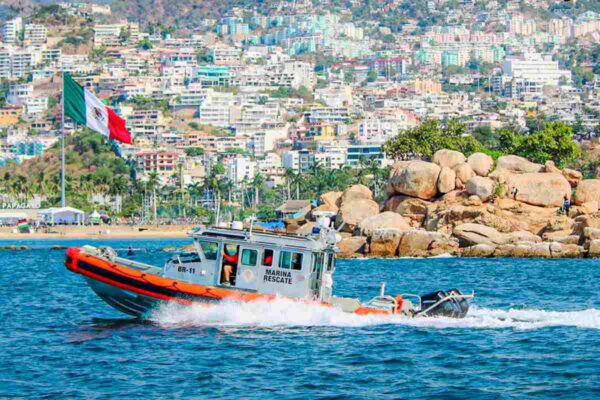 Unidad tipo defender barcos sinaloa