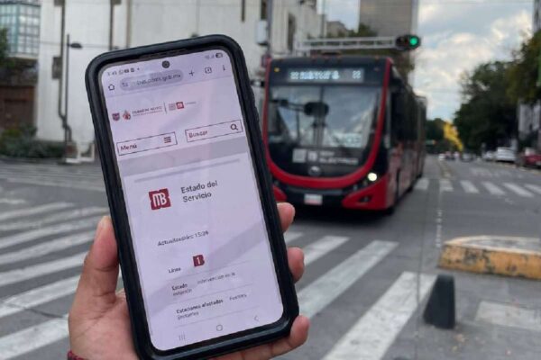 Verifica el estado del metrobús de esta forma CDMX