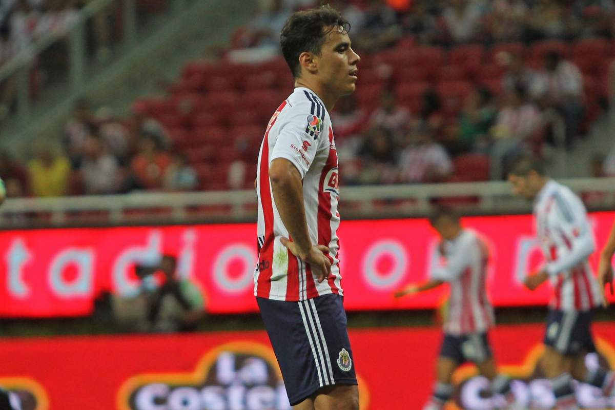 Vinculan a proceso al exfutbolista Omar Bravo por abuso sexual infantil