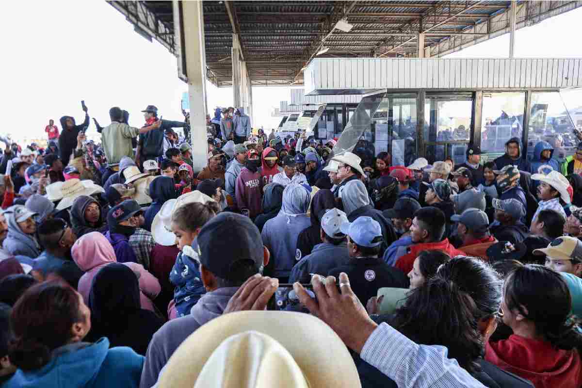 Agricultores, sin acuerdo con el gobierno por precio de granos; hay bloqueos en al menos 4 estados