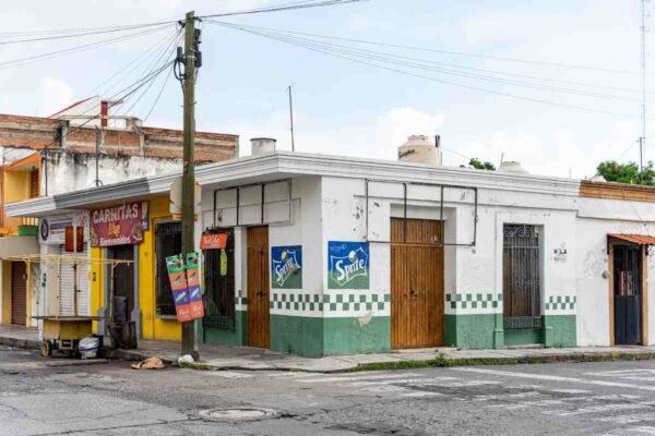 extorsion-mercancia-ilegal-pequeno-comercio-mexico
