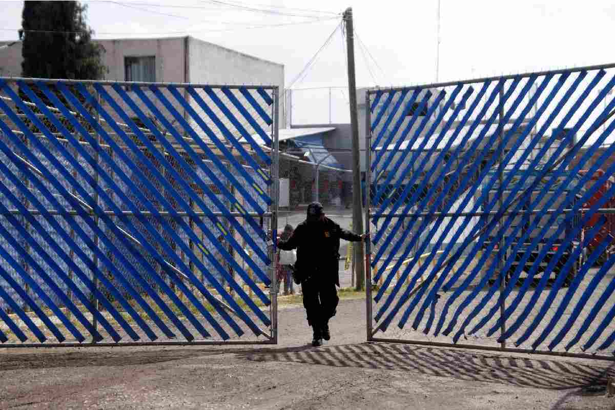 Autoridades abren investigación tras presunta fiesta privada de reos en penal de Puebla