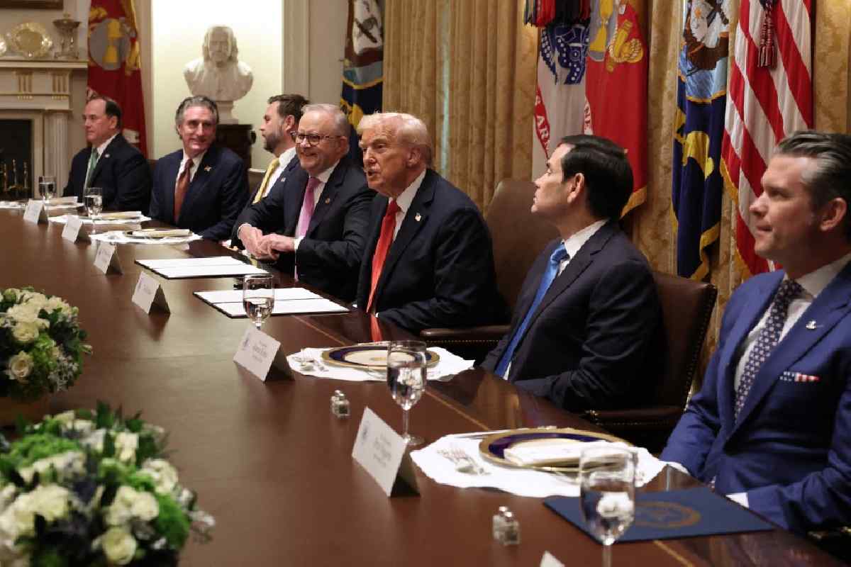 México y EU acuerdan fortalecer la coordinación marítima tras ataques en el Pacífico