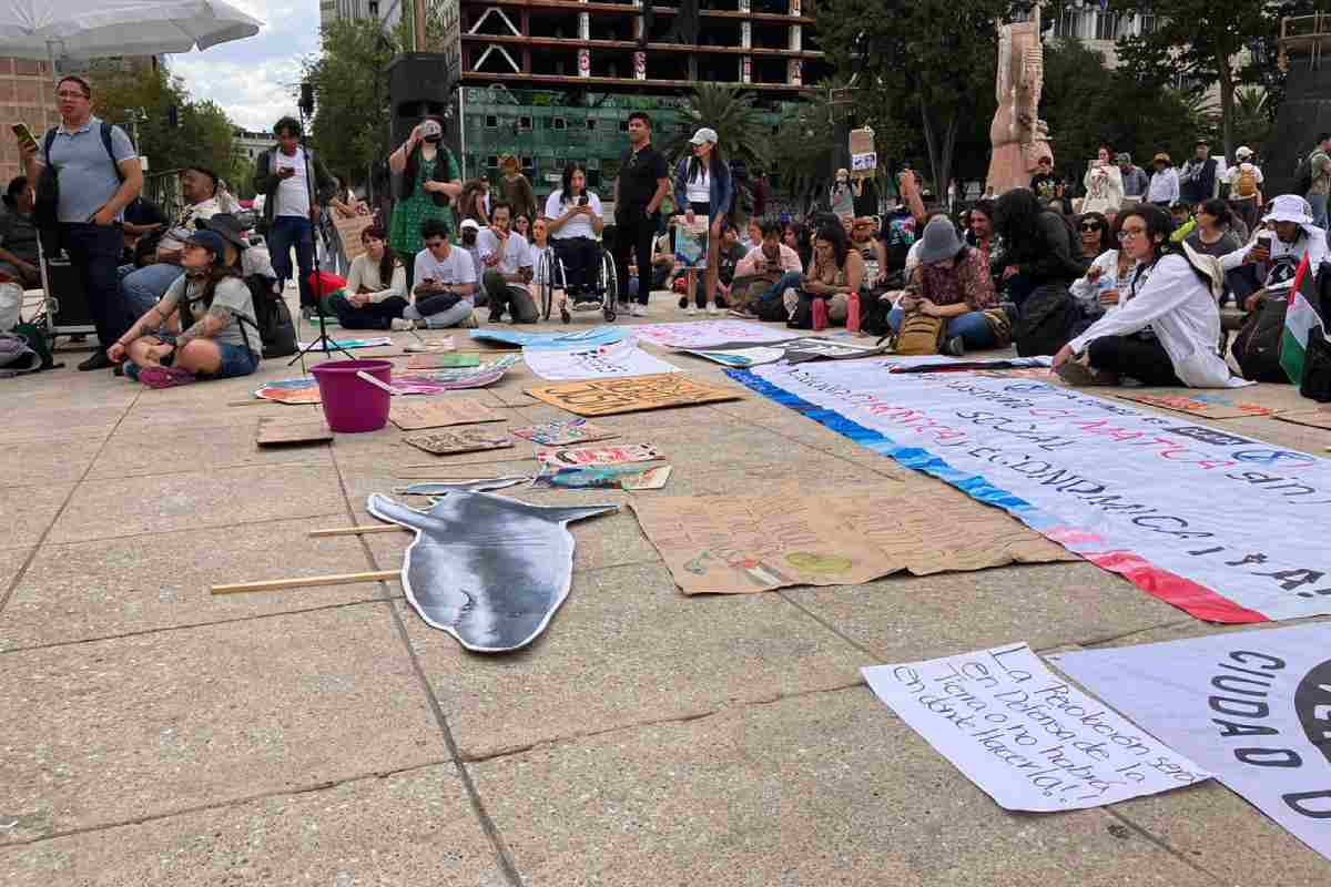 Clima, vida y futuro: activistas toman Reforma para exigir agenda ambiental justa para México