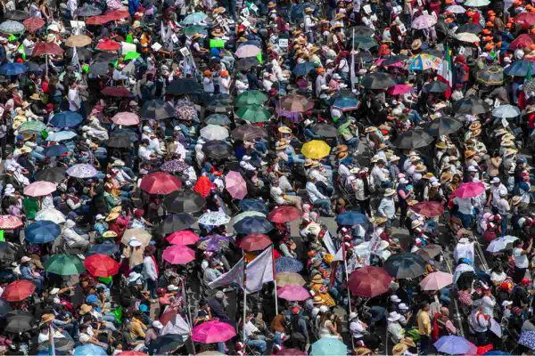 Reforma evitará que el amparo resguarde a “potentados que no quieren pagar impuestos”: Sheinbuam en primer informe